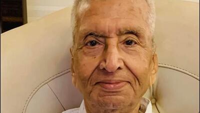 Renowned Sindhi- linguist, translator, lexicographer, writer, theatre artist and intellectual Lacchman Parasram Hardwani, 81, passed away due to old age at his Yerawada residence on Wednesday. (HT) Renowned Sindhi- linguist, translator, lexicographer, writer, theatre artist and intellectual Lacchman Parasram Hardwani, 81, passed away due to old age at his Yerawada residence on Wednesday. (HT)