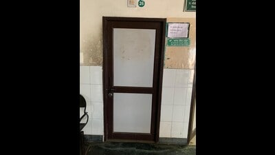 The locked office of deputy medical commissioner (DMC) Dr RS Padda. (HT Photo) The locked office of deputy medical commissioner (DMC) Dr RS Padda. (HT Photo)