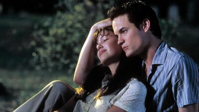 Daily Love and Relationship Horoscope 2023: Find out love predictions for August 10.