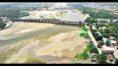 n a statement on Wednesday, chief minister Manohar Lal Khattar also said that “due to non-opening of four gates of the barrage near ITO in Delhi, excess water could not be cleared in time... causing massive water logging and floods”. n a statement on Wednesday, chief minister Manohar Lal Khattar also said that “due to non-opening of four gates of the barrage near ITO in Delhi, excess water could not be cleared in time... causing massive water logging and floods”.