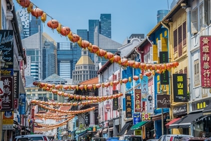 Chinatown, Little India, and Kampong Glam are neighborhoods that showcase Singapore's multicultural diversity. (Photo by Adrian Jakob on Unsplash)