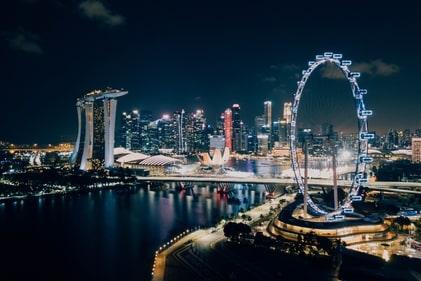 Enjoy panoramic views of the city and beyond from this giant observation wheel. (Photo by CHUTTERSNAP on Unsplash)