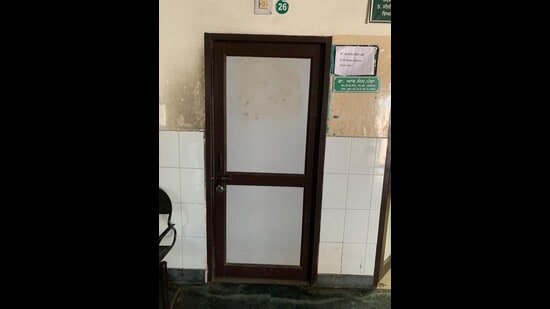 The locked office of deputy medical commissioner (DMC) Dr RS Padda. (HT Photo)