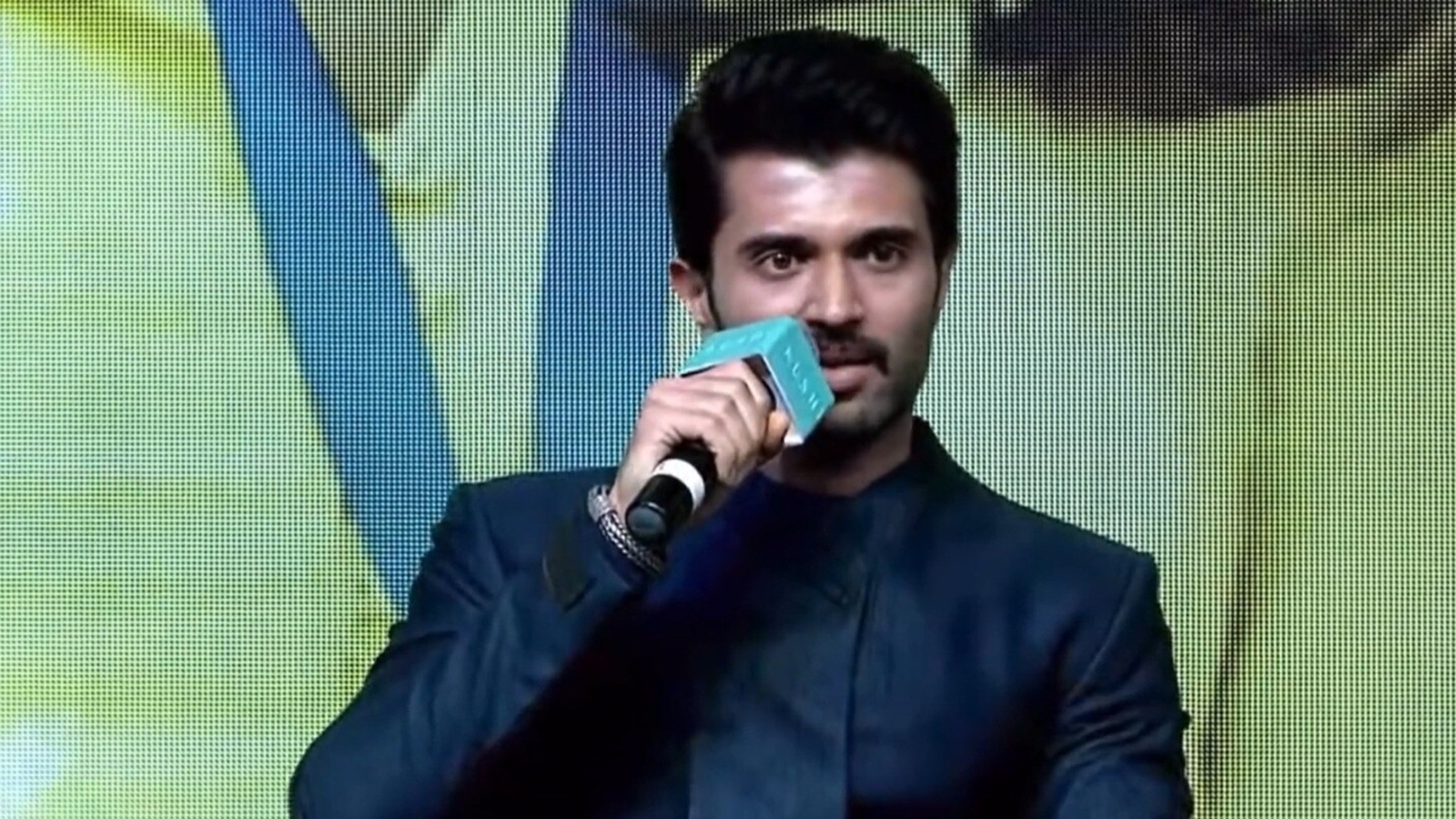 Vijay Deverakonda would prefer a hit with thumbs-down from critics - Vimarsana News