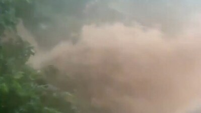 Water flow of Giri River increases after a cloudburst in Sirmaur. (ANI) Water flow of Giri River increases after a cloudburst in Sirmaur. (ANI)