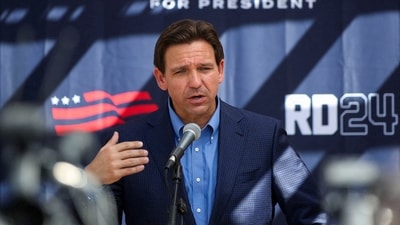 FILE PHOTO: Florida Governor and Republican U.S. presidential candidate Ron DeSantis attends a barbecue hosted by former diplomat Scott Brown, as part of his "No B.S. Backyard BBQ" series, in Rye, New Hampshire, U.S. July 30, 2023.  REUTERS/Reba Saldanha/File Photo (REUTERS)