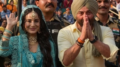 Sunny Deol (R) and Ameesha Patel attend the promotion of their upcoming Indian Hindi-language film Gadar 2 at the India-Pakistan Wagah border post. (AFP) Sunny Deol (R) and Ameesha Patel attend the promotion of their upcoming Indian Hindi-language film Gadar 2 at the India-Pakistan Wagah border post. (AFP)
