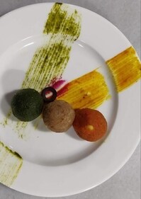 Independence Day should begin on a sweet note, and there's nothing quite as close to our hearts as laddoos. So, let's infuse them with the hues of the tricolour. (Chef Abhishek Kulshrestha) Independence Day should begin on a sweet note, and there's nothing quite as close to our hearts as laddoos. So, let's infuse them with the hues of the tricolour. (Chef Abhishek Kulshrestha)