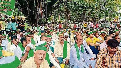 BKU activists and farmers taking part in a panchayat after one of the tiranga tractor yatras in western Uttar Pradesh. (SOURCED) BKU activists and farmers taking part in a panchayat after one of the tiranga tractor yatras in western Uttar Pradesh. (SOURCED)