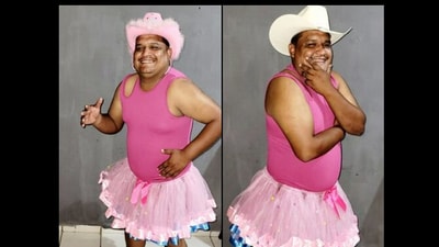 A father wore a pink-coloured tutu to watch Barbie with his daughter. (Facebook/@Eleazar Rodriguez Hernandez) A father wore a pink-coloured tutu to watch Barbie with his daughter. (Facebook/@Eleazar Rodriguez Hernandez)