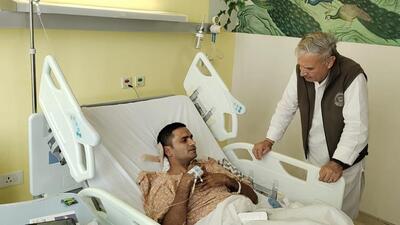 Gurugram MP Rao Inderjit Singh meets a policeman injured in the Nuh violence at Medanta Hospital in Gurugram on Friday. (HT Photo) Gurugram MP Rao Inderjit Singh meets a policeman injured in the Nuh violence at Medanta Hospital in Gurugram on Friday. (HT Photo)