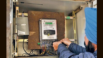 While the work to move power cables underground was completed in 2021, relocation of meters is stuck in limbo. (HT Photo) While the work to move power cables underground was completed in 2021, relocation of meters is stuck in limbo. (HT Photo)