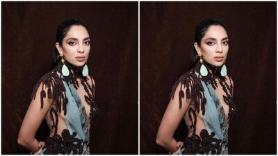 Styled by fashion stylist Bhawna Sharma, Sobhita wore her tresses open in a sleek and dewy back brushed look. (Instagram/@sobhitad) Styled by fashion stylist Bhawna Sharma, Sobhita wore her tresses open in a sleek and dewy back brushed look. (Instagram/@sobhitad)