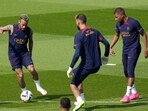 PSG's Neymar, left, and Kylian Mbappe , right, train at the new Paris Saint-Germain training center Thursday, July 20, 2023 PSG's Neymar, left, and Kylian Mbappe , right, train at the new Paris Saint-Germain training center Thursday, July 20, 2023
