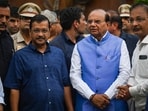 Lieutenant Governor of Delhi, Vinai Kumar Saxena along with Delhi Chief Minister Arvind Kejriwal.