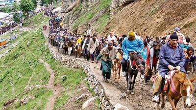 After performing “Chhari Pujan” at Dashnami Akhara, Srinagar, on “Nag Panchami” on August 21, Giri will carry the holy mace to the Amarnath cave shrine to have “darshan” early morning on “Shravan Purnima” on August 31. (HT File Photo) After performing “Chhari Pujan” at Dashnami Akhara, Srinagar, on “Nag Panchami” on August 21, Giri will carry the holy mace to the Amarnath cave shrine to have “darshan” early morning on “Shravan Purnima” on August 31. (HT File Photo)