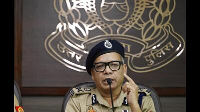 Director general of police, Uttar Pradesh, Vijaya Kumar addressing a press conference in Lucknow on August 13. (HT photo) Director general of police, Uttar Pradesh, Vijaya Kumar addressing a press conference in Lucknow on August 13. (HT photo)
