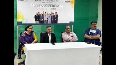 Doctors during the inuguration of the centre at hospital in Lucknow. (ht photo) Doctors during the inuguration of the centre at hospital in Lucknow. (ht photo)