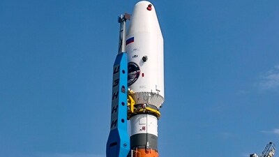 In the picture, the Soyuz-2.1b rocket with the moon lander Luna 25 automatic station is set at a launch pad at the Vostochny Cosmodrome in the Russian Far East on Tuesday. (AFP) In the picture, the Soyuz-2.1b rocket with the moon lander Luna 25 automatic station is set at a launch pad at the Vostochny Cosmodrome in the Russian Far East on Tuesday. (AFP)