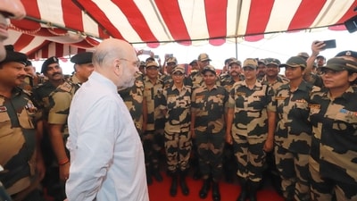 HM Amit Shah visited Harami Nala at the Indo-PaK border, Kutch (Gujarat). (HT)