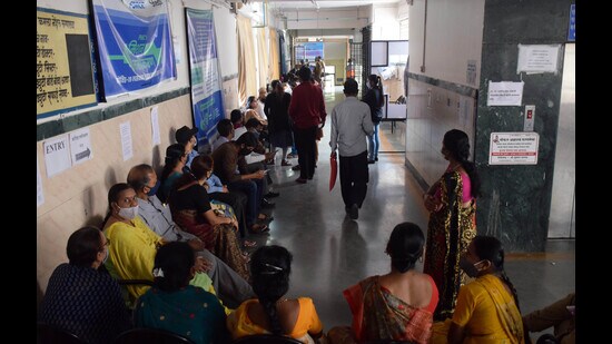 Health Minister Tanaji Sawant on August 3 had announced free treatment to patients. (HT PHOTO)