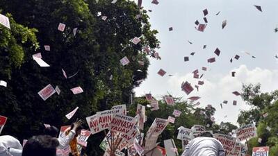 In preparation for the elections, student leaders have started putting up flyers and posters at North Campus. (HT Archive) In preparation for the elections, student leaders have started putting up flyers and posters at North Campus. (HT Archive)