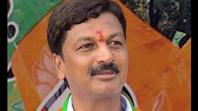 Ramesh Jarkiholi, who spearheaded the ‘operation lotus’ has likely lost interest in leading the district team. (ANI) Ramesh Jarkiholi, who spearheaded the ‘operation lotus’ has likely lost interest in leading the district team. (ANI)