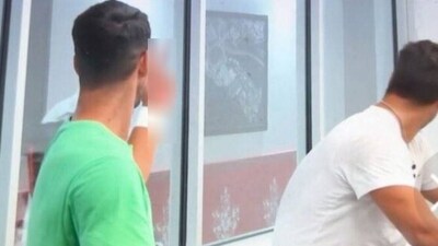 Carlos Alcaraz was seen making an immodest gesture in a hilarious manner towards a rival at Canadian Open Carlos Alcaraz was seen making an immodest gesture in a hilarious manner towards a rival at Canadian Open