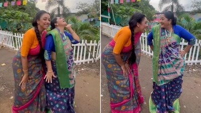 Rupali Ganguly danced to the song Badal Barsa Bijuli with Alpana Buch. (Instagram/@rupaliganguly ) Rupali Ganguly danced to the song Badal Barsa Bijuli with Alpana Buch. (Instagram/@rupaliganguly )