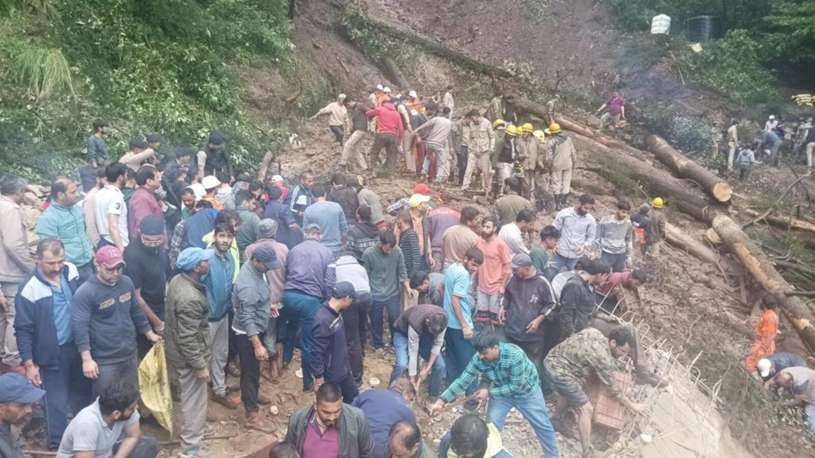 Shimla: 9 dead, over 20 feared trapped as landslide hits Shiv temple - Vimarsana News