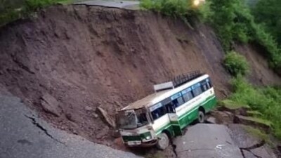 At least nine people were killed after a Shiv Mandir in Shimla collapsed after a cloudburst as rain wreaked havoc in the state on Monday. Himachal Pradesh chief minister Sukhvinder Singh Sukhu said as of now, nine bodies have been retrieved. (Twitter/Sukhvinder Singh Sukhu) At least nine people were killed after a Shiv Mandir in Shimla collapsed after a cloudburst as rain wreaked havoc in the state on Monday. Himachal Pradesh chief minister Sukhvinder Singh Sukhu said as of now, nine bodies have been retrieved. (Twitter/Sukhvinder Singh Sukhu)