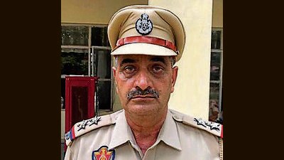 SI Mohinderpal Singh began his career as a constable on October 30, 1987, and over the course of 36 years, he has risen through the ranks due to his unwavering dedication (HT Photo) SI Mohinderpal Singh began his career as a constable on October 30, 1987, and over the course of 36 years, he has risen through the ranks due to his unwavering dedication (HT Photo)