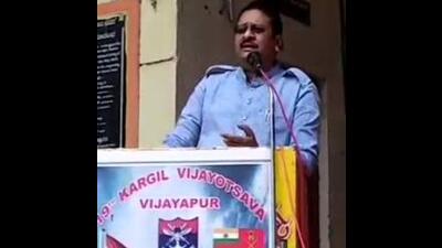 Senior BJP legislator Basanagouda Patil Yatnal on Monday said that the Congress-led government in Karnataka under chief minister Siddaramaiah will collapse