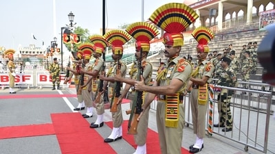 Indian Border Security Force (BSF) jawan during on the occasion of the 76th Independence Day celebrations at Attari Wagah Border in Amritsar on Tuesday. (Hindustan Times) Indian Border Security Force (BSF) jawan during on the occasion of the 76th Independence Day celebrations at Attari Wagah Border in Amritsar on Tuesday. (Hindustan Times)