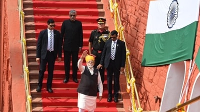 Prime Minister Narendra Modi unfurled the Indian flag ahead of his speech on the 77th Independence Day at the Red Fort in New Delhi on Tuesday. Prior to this, PM Modi paid his tribute to Mahatma Gandhi at Rajghat. (Hindustan Times) Prime Minister Narendra Modi unfurled the Indian flag ahead of his speech on the 77th Independence Day at the Red Fort in New Delhi on Tuesday. Prior to this, PM Modi paid his tribute to Mahatma Gandhi at Rajghat. (Hindustan Times)