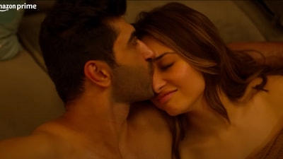 Suhail Nayyar and Tamannaah Bhatia played a couple in Jee Karda. Suhail Nayyar and Tamannaah Bhatia played a couple in Jee Karda.