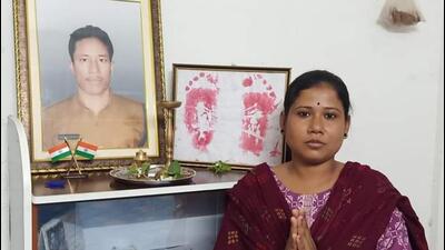 Bharatiya Janata Party (BJP) fields Pulwama attack victim’s wife for the upcoming Bengal bypolls. (HT Photo) Bharatiya Janata Party (BJP) fields Pulwama attack victim’s wife for the upcoming Bengal bypolls. (HT Photo)