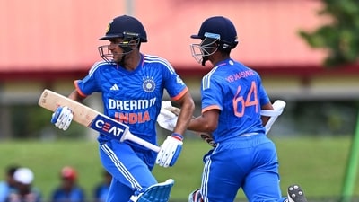 India's Yashasvi Jaiswal (R) and Shubman Gill (L) (AFP) India's Yashasvi Jaiswal (R) and Shubman Gill (L) (AFP)
