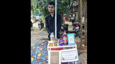 Snapshot of the coffee seller with his stall, (Twitter/@ D Prasanath Nair) Snapshot of the coffee seller with his stall, (Twitter/@ D Prasanath Nair)
