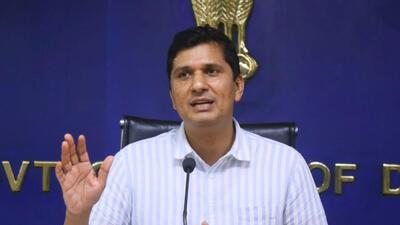 Delhi water minister Saurabh Bharadwaj alleged that the officers were being “pressured from above” to put objections on the files. (HT Photo)