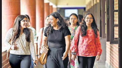 First-year students at the start of the new academic session at Miranda House, in New Delhi on Wednesday (Sanjeev Verma/HT) First-year students at the start of the new academic session at Miranda House, in New Delhi on Wednesday (Sanjeev Verma/HT)