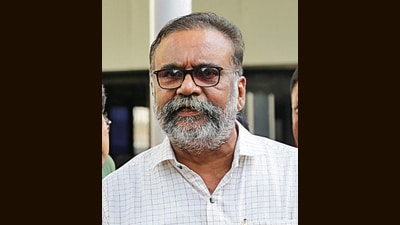 Mumbai, India - June 10, 2022: MLA Hitendra Thakur reaches Vidhan Bhavan for Rajya Sabha elections, in Mumbai, India, on Friday, June 10, 2022. (Photo by Anshuman Poyrekar/Hindustan Times) (Anshuman Poyrekar/HT PHOTO) Mumbai, India - June 10, 2022: MLA Hitendra Thakur reaches Vidhan Bhavan for Rajya Sabha elections, in Mumbai, India, on Friday, June 10, 2022. (Photo by Anshuman Poyrekar/Hindustan Times) (Anshuman Poyrekar/HT PHOTO)