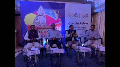 Officials at the curtain raiser of Y20 Summit in Varanasi on Wednesday. (HT) Officials at the curtain raiser of Y20 Summit in Varanasi on Wednesday. (HT)