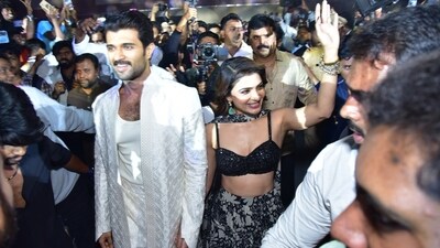 Vijay Deverakonda and Samantha Ruth Prabhu walking from among several fans and photographers at the Kushi musical concert. “Let's celebrate love and music," the actors had said ahead of the event. Vijay Deverakonda and Samantha Ruth Prabhu walking from among several fans and photographers at the Kushi musical concert. “Let's celebrate love and music," the actors had said ahead of the event. 