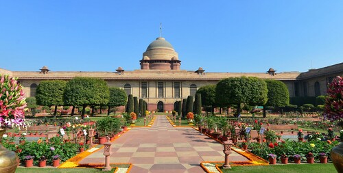 Central Lawn (Rashtrapati Bhavan) Central Lawn (Rashtrapati Bhavan)