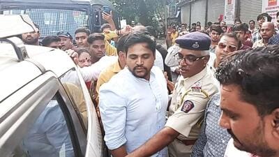 Clash erupts between BJP and Shiv Sena workers in Kalyan ahead of polls Clash erupts between BJP and Shiv Sena workers in Kalyan ahead of polls