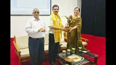 Dean college development council Sanjay Kaushik, Panjab University, Chandigarh, was the chief guest of the event. (HT Photo) Dean college development council Sanjay Kaushik, Panjab University, Chandigarh, was the chief guest of the event. (HT Photo)