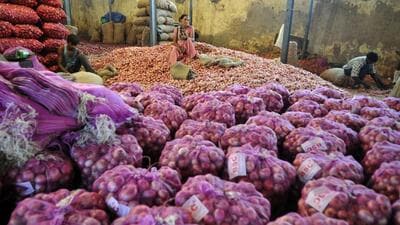 In the case of onions, the government maintains nearly 250,000 tonne of reserves, which it releases to markets when supplies bottom out. (HT Archive) In the case of onions, the government maintains nearly 250,000 tonne of reserves, which it releases to markets when supplies bottom out. (HT Archive)