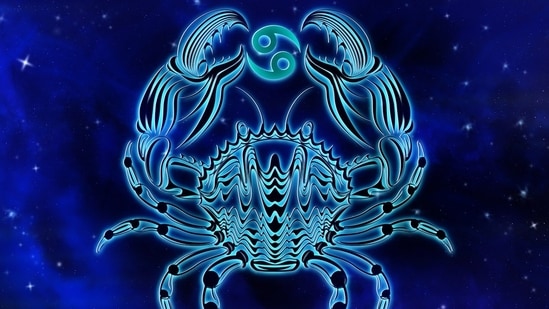 Cancer Daily Horoscope for August 18, 2023: he daily horoscope predicts robust love relationship for today.