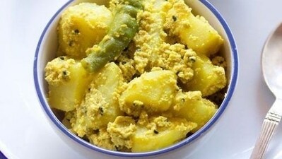 Aloo Posto: “Aloo” refers to potatoes, and “posto” means poppy seeds. Originated in Bengal, this traditional potato dish from Khulna is made with poppy seeds and it takes only 4-5 minutes to prepare. (Pinterest) Aloo Posto: “Aloo” refers to potatoes, and “posto” means poppy seeds. Originated in Bengal, this traditional potato dish from Khulna is made with poppy seeds and it takes only 4-5 minutes to prepare. (Pinterest)